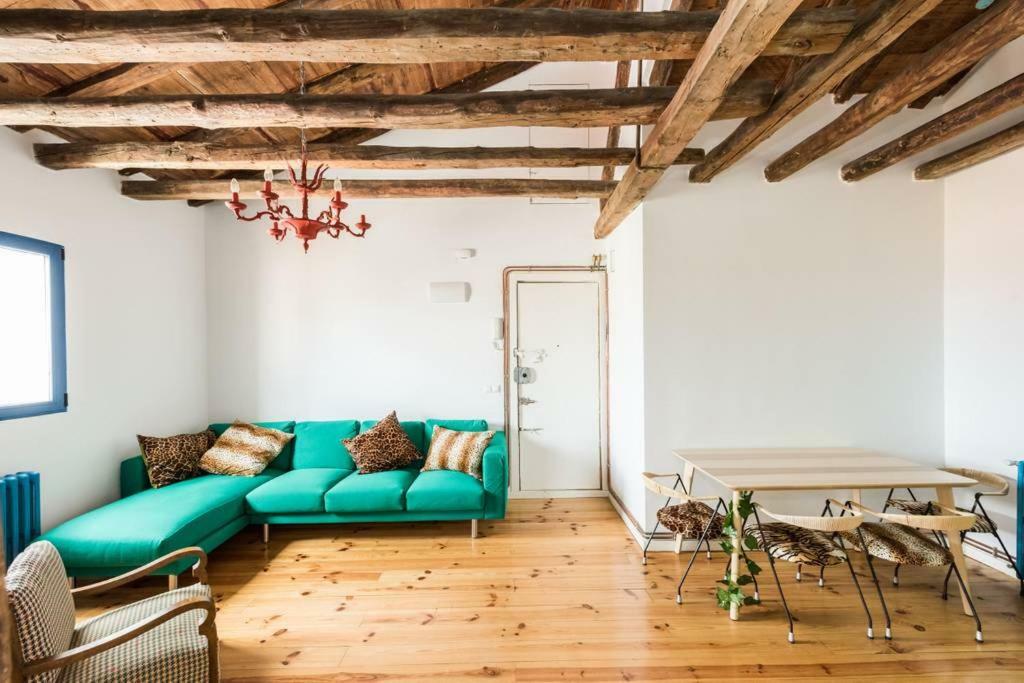 Atico De Mowgli - Sol Apartment Madrid Luaran gambar